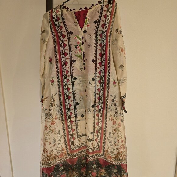 Sania Maskatiya Kurta/Dupatta Size M - Picture 3 of 4